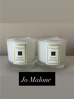 Jo Malone Bundle  White Glass Scented Candle Pair - English Pear & Freesia